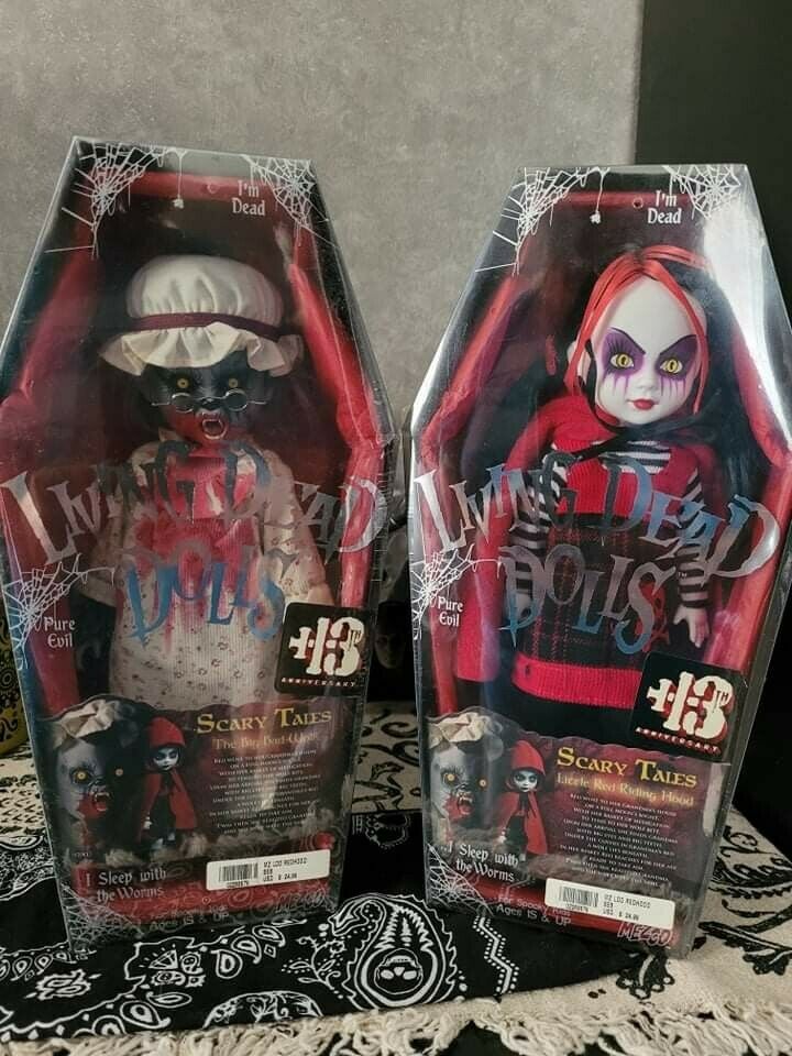 Living Dead Dolls Scary Tales Little Red Riding Hood And Big Bad Wolf
