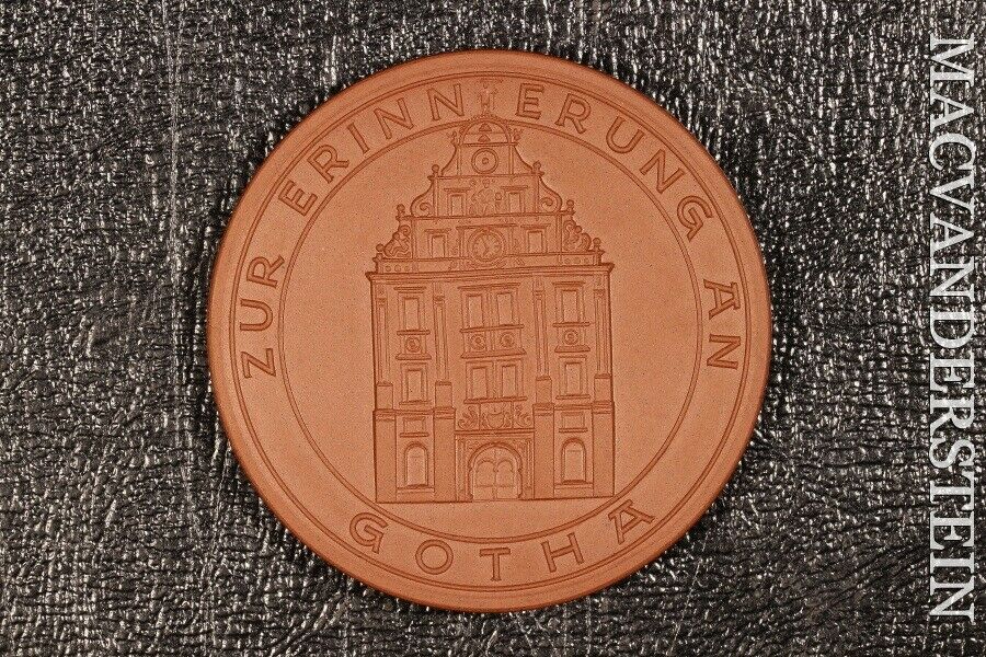 Germany: 1975 Gotha Ceramic  Medal  #alb780